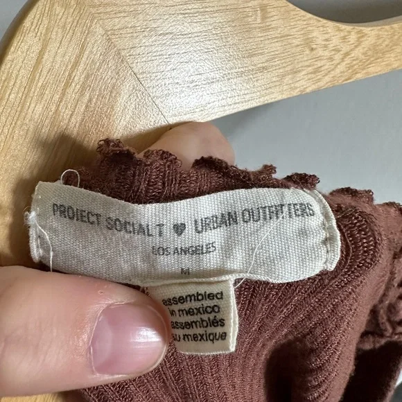 Urban Outfitters Project Social T Brown Ribbed Ruffle Dainty Tank Top Size M EUC - Picture 7 of 9